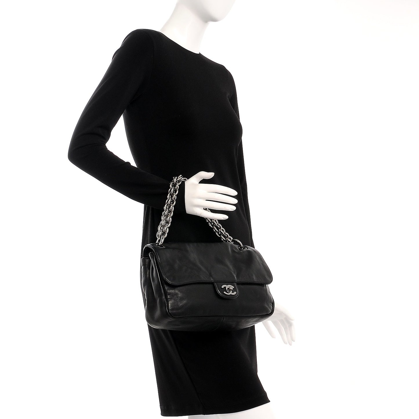 Lambskin Medium Soft and Chain Flap Black