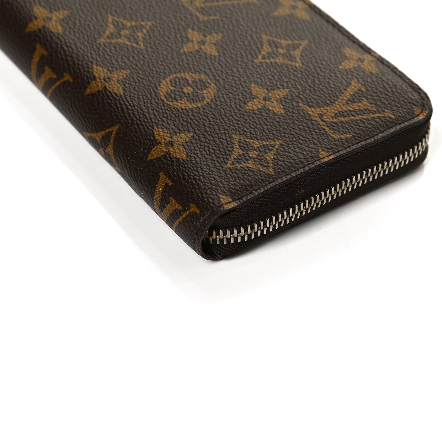 Louis Vuitton Monogram Zippy Wallet 9 of 10