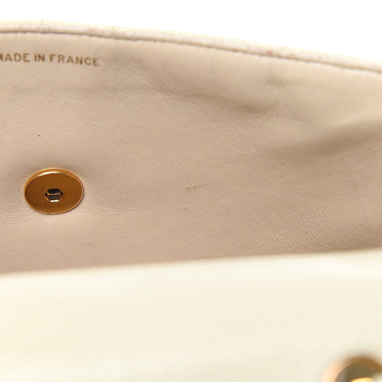 Caviar Vertical Quilted Small Single Flap Beige
