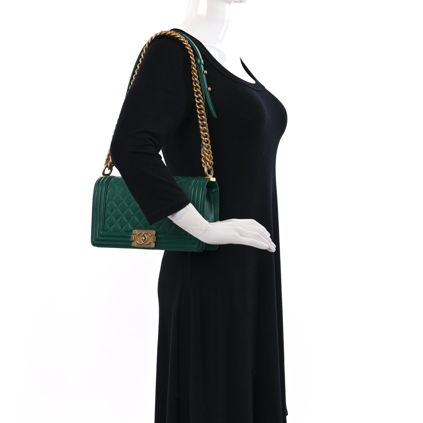 Caviar Quilted Medium Boy Flap Green