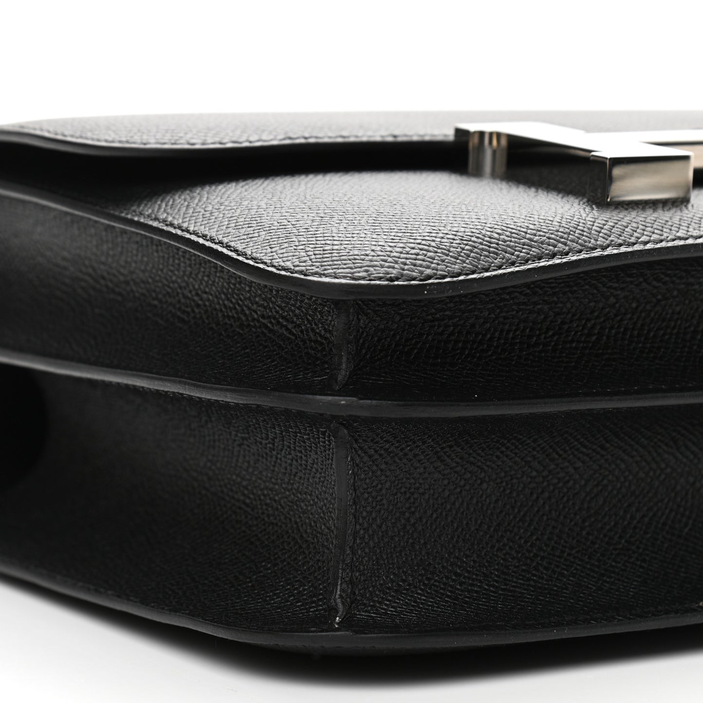 Epsom Constance 24 Black