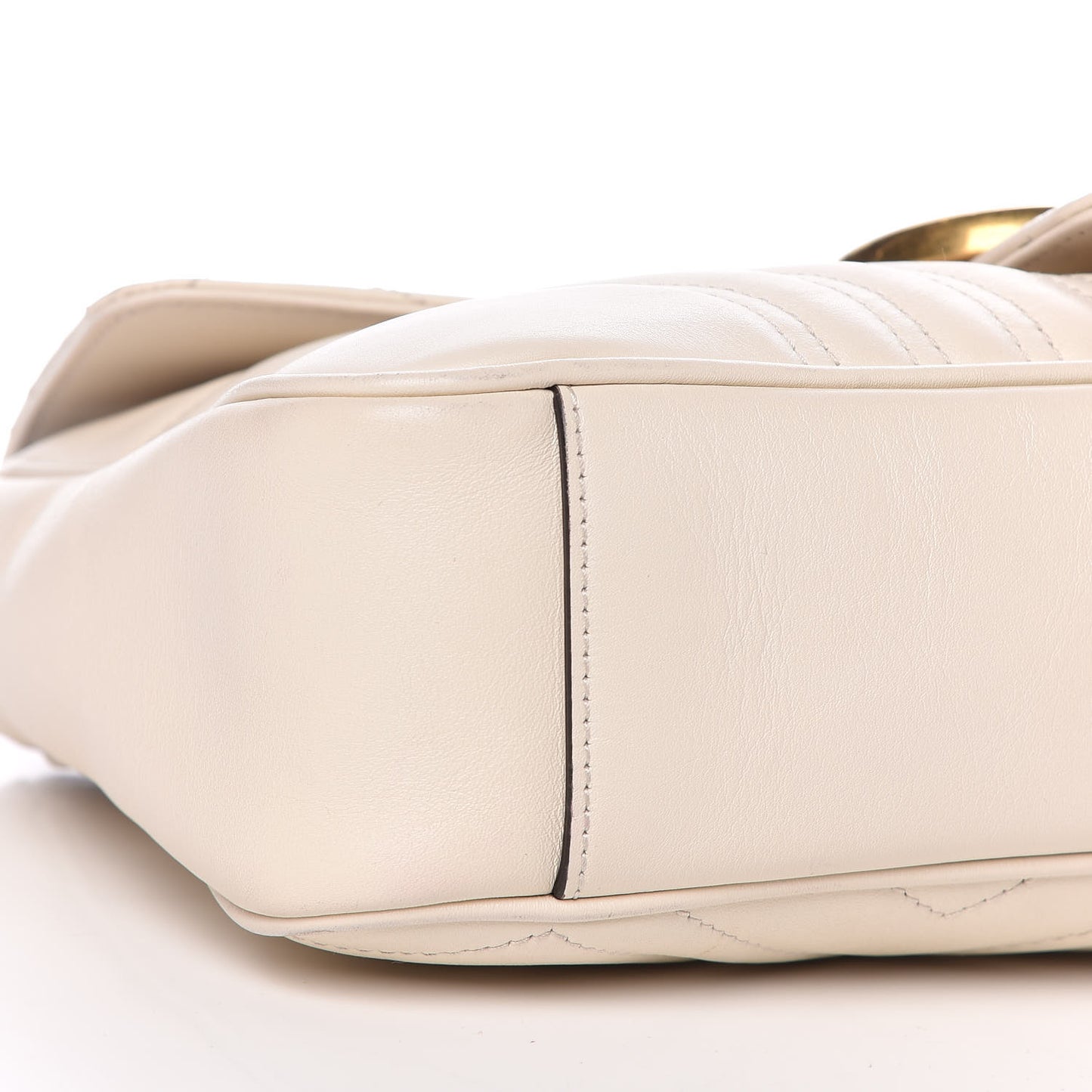 Calfskin Matelasse Medium GG Marmont Shoulder Bag White