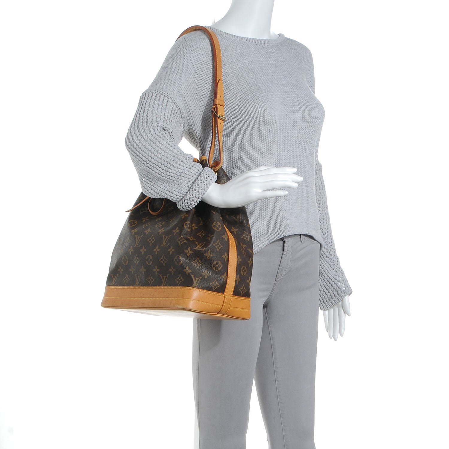 Louis Vuitton Monogram Noe 2 of 12
