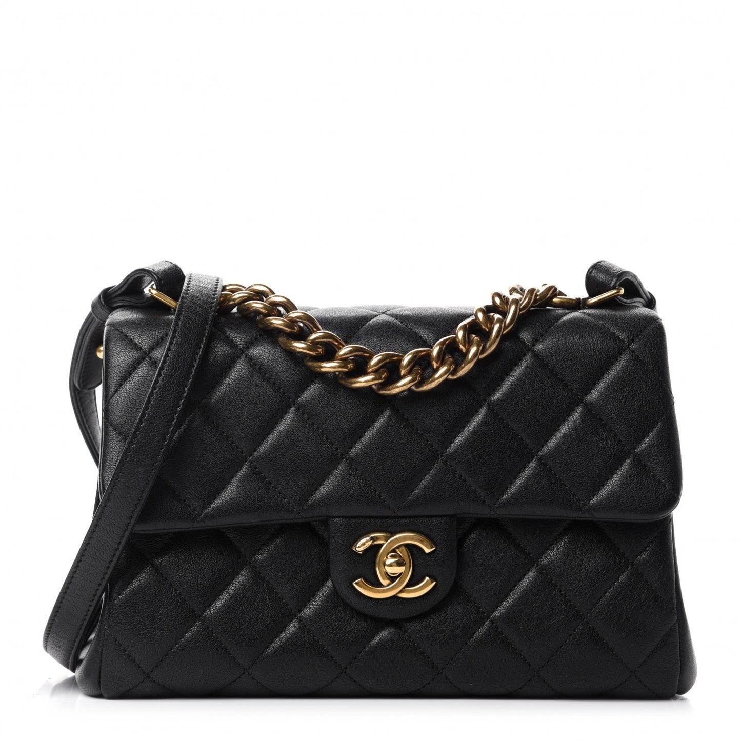 Shiny Sheepskin Quilted Small Trapezio Flap Black