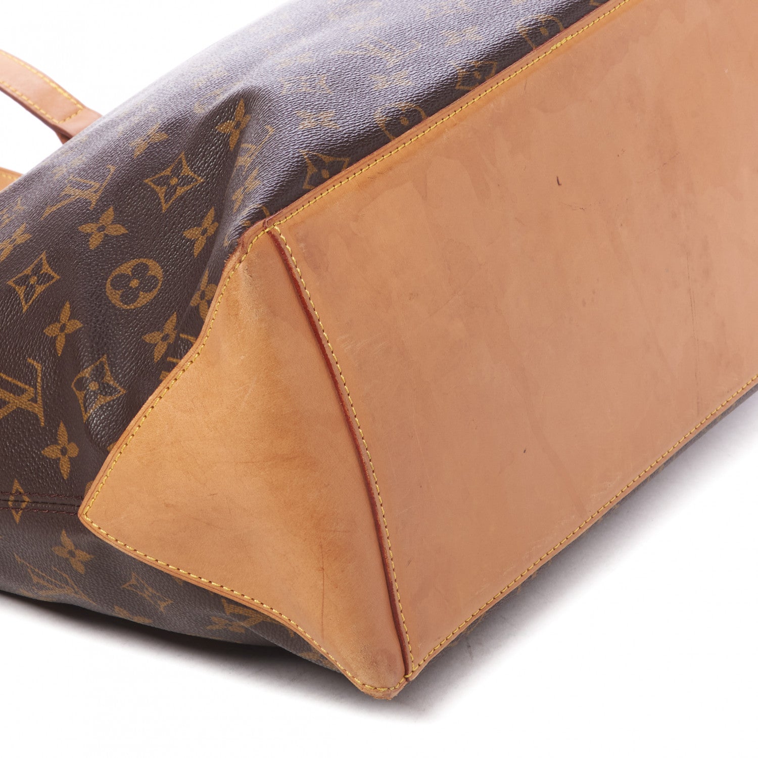 Louis Vuitton Monogram Cabas Mezzo 6 of 8