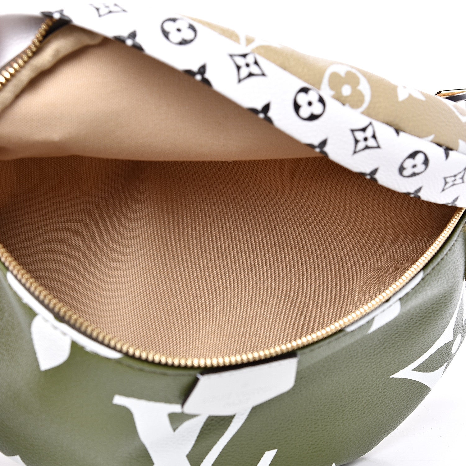 Louis Vuitton Monogram Giant Bumbag Kaki Beige 4 of 9