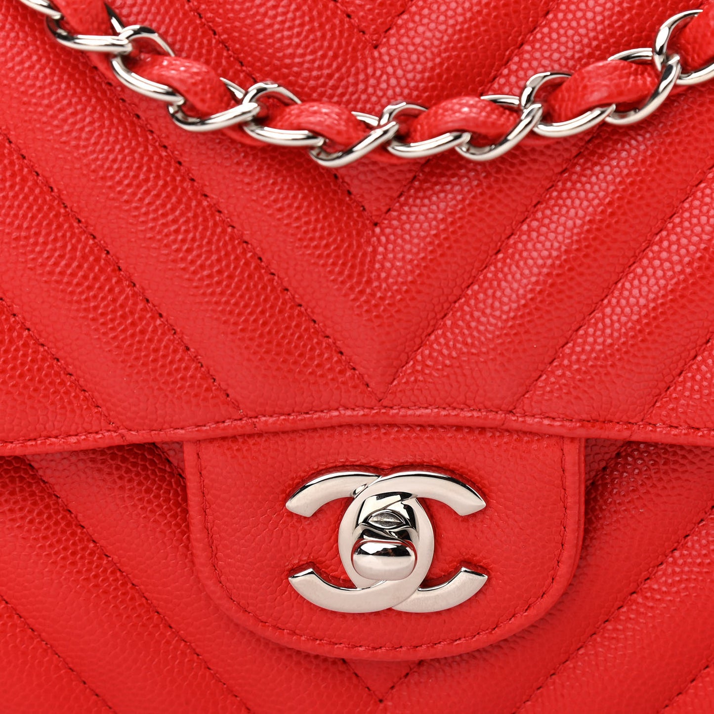 Caviar Chevron Quilted Medium Double Flap Red