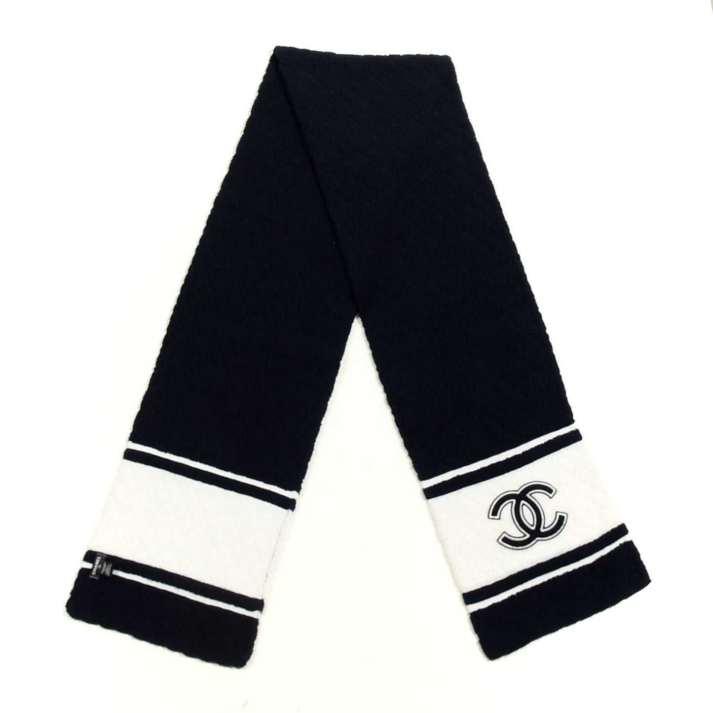 Cashmere CC Quilted Scarf Navy White