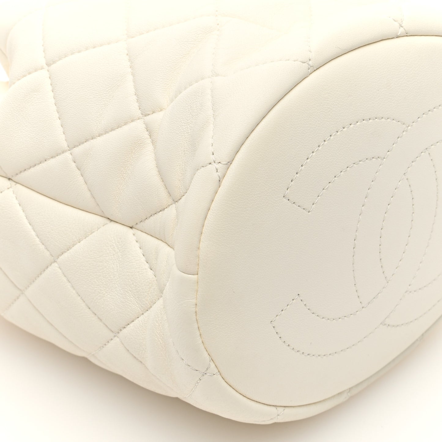 Lambskin Quilted Pearl Crown Drawstring Bag White