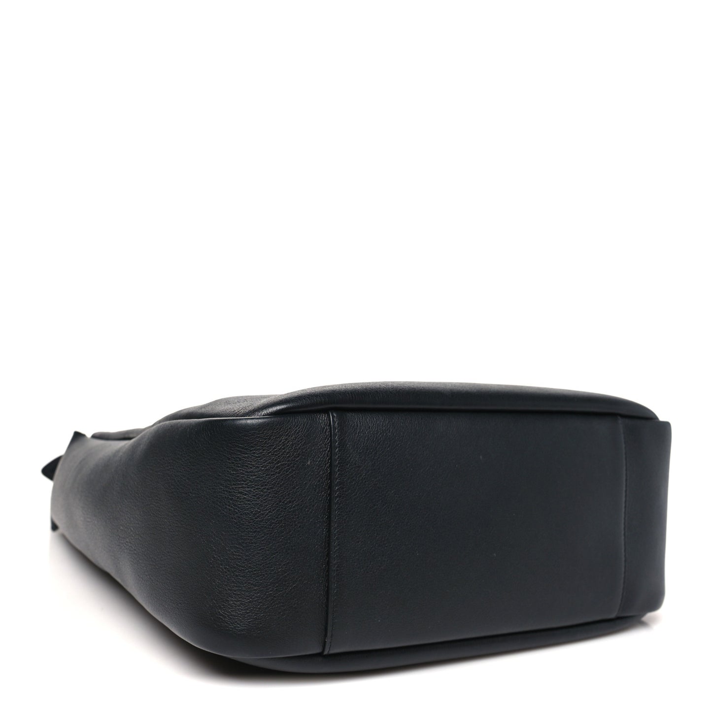 Supple Calfskin Large Le 5 A 7 Soft Hobo Black