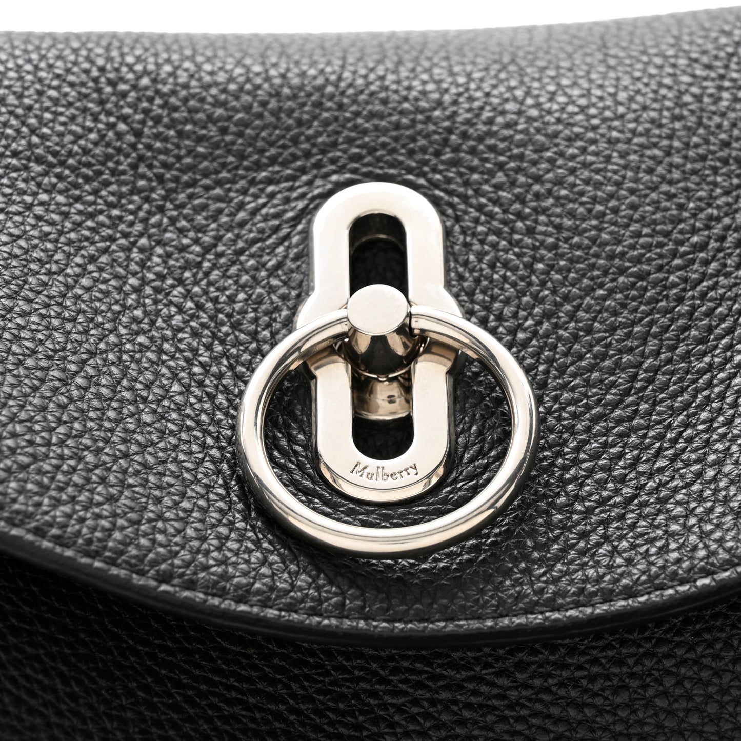 Small Classic Grain Calfskin Leighton Black