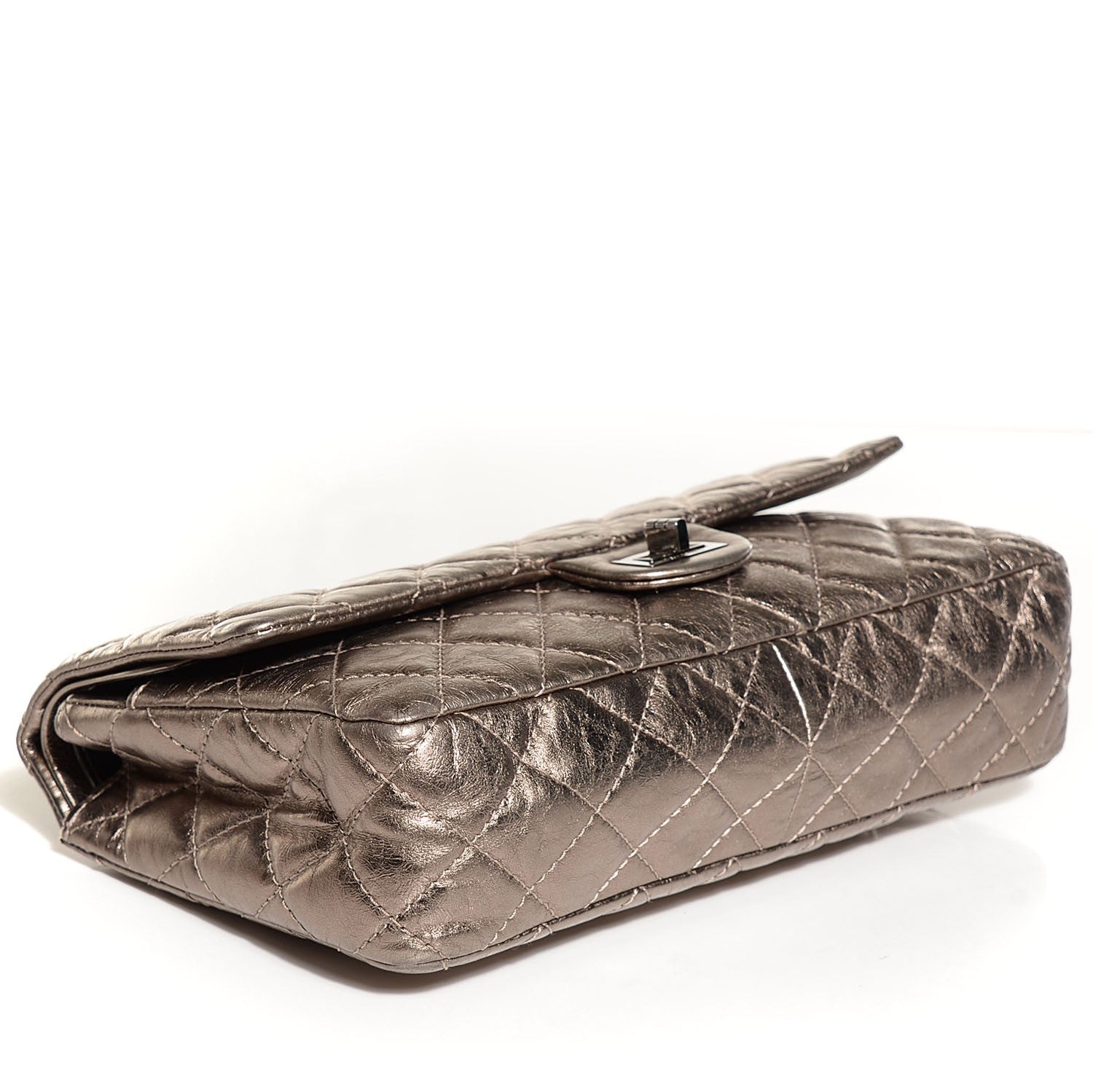 Chanel Metallic Aged Calfskin Quilted 2.55 Reissue 226 Flap Gold 4 of 8
