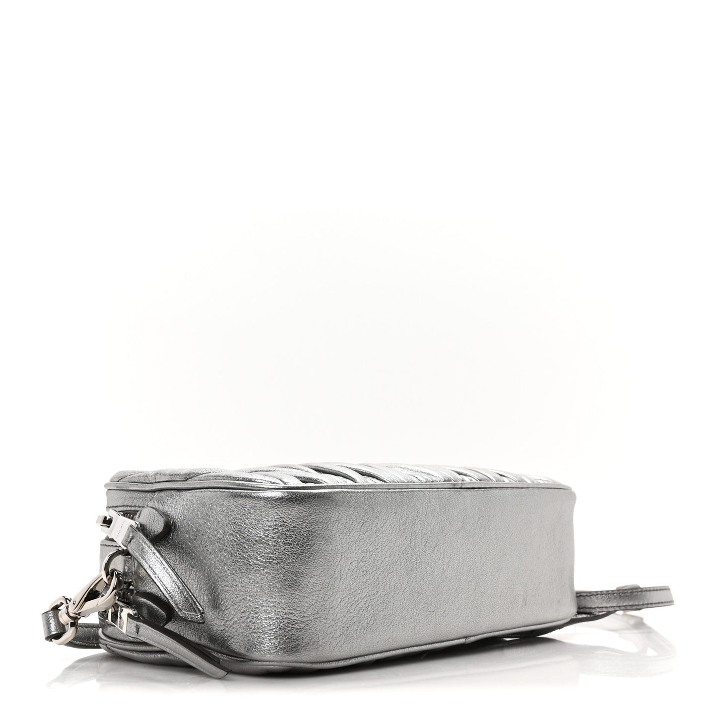 Metallic Nappa Matelasse Double Zip Pochette Clutch Cromo