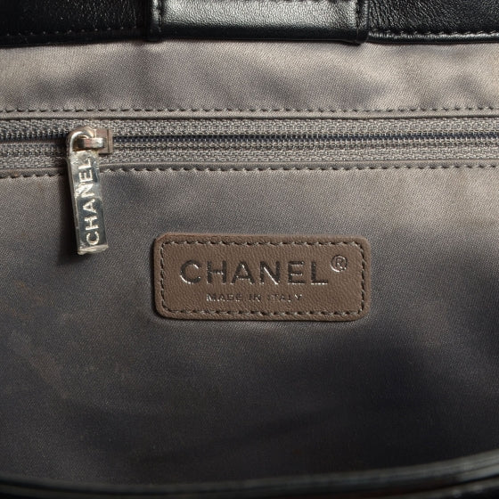 Chanel Vinyl Lipstick Tote Black 6 of 7