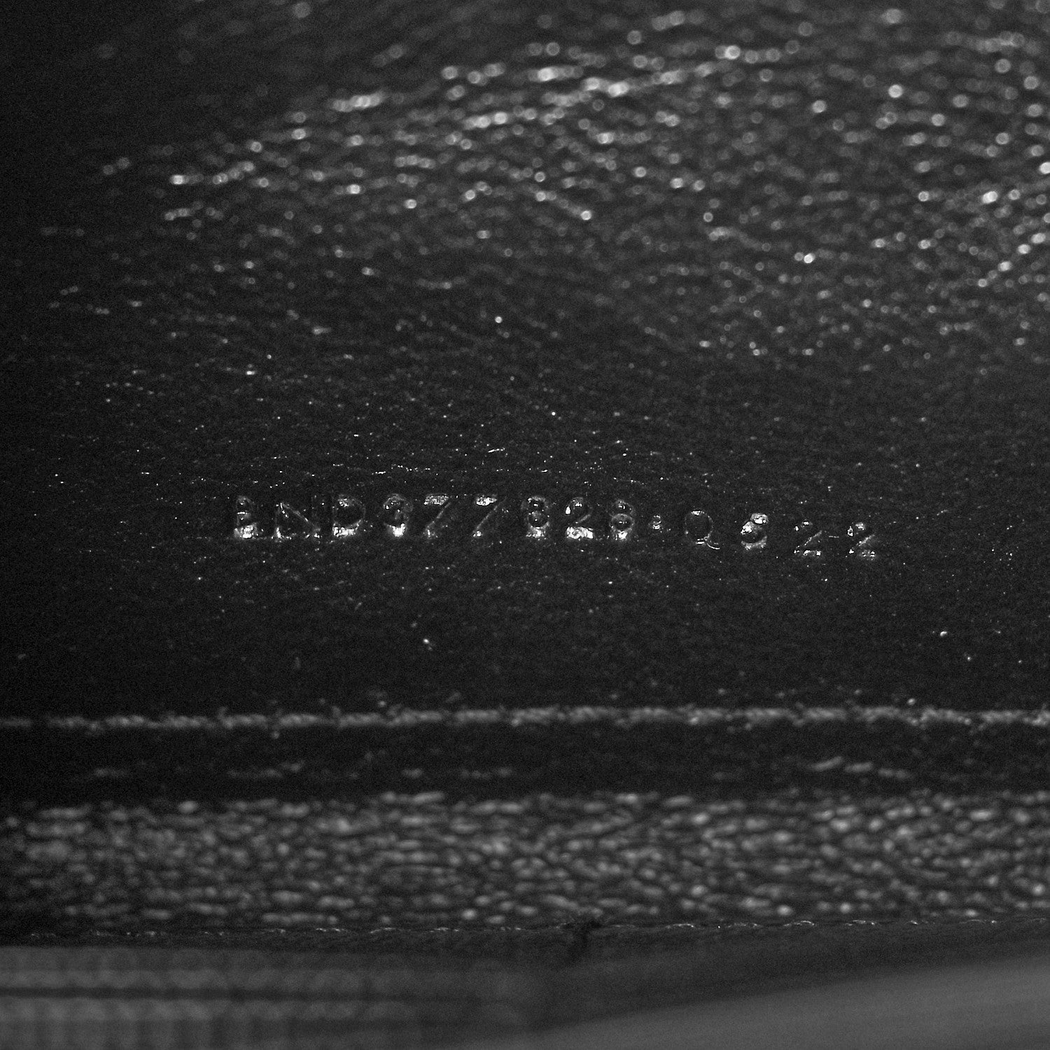 Saint Laurent Grain De Poudre Matelasse Chevron Monogram Chain Wallet Black 7 of 10