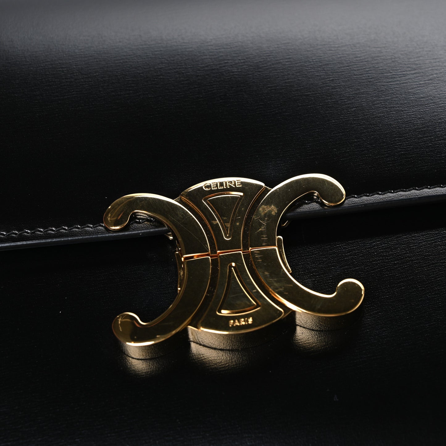 Shiny Calfskin Medium Triomphe Black