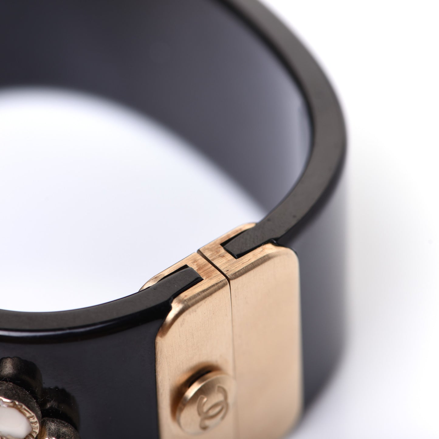 Resin Gripoix CC Cuff Black