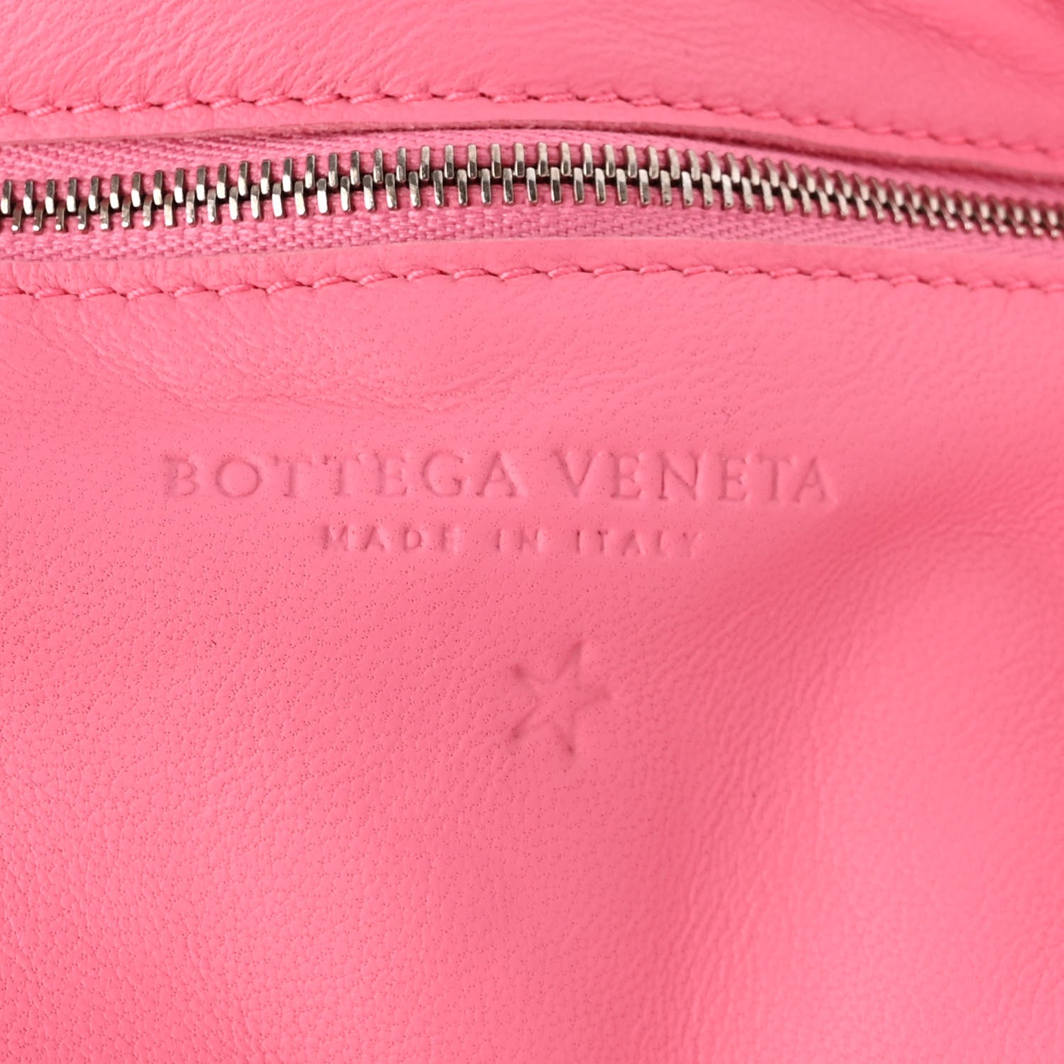 Bottega Veneta Lambskin Maxi Intrecciato Cassette Crossbody Bag Pink 6 of 10