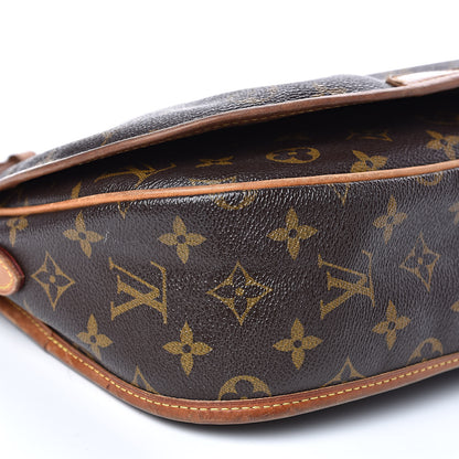 Louis Vuitton Monogram Menilmontant PM 7 of 19