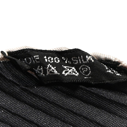 Hermes Silk Plisse Point D’Orgue Scarf 90 Black Orange 3 of 5