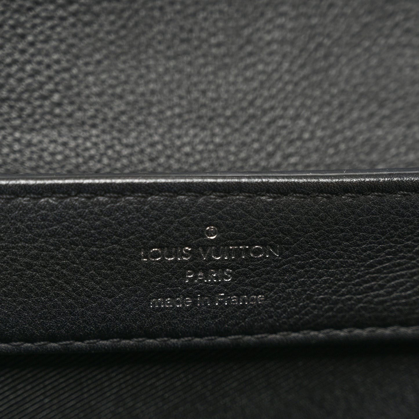 Calfskin Lockme II Chain Bag BB Black