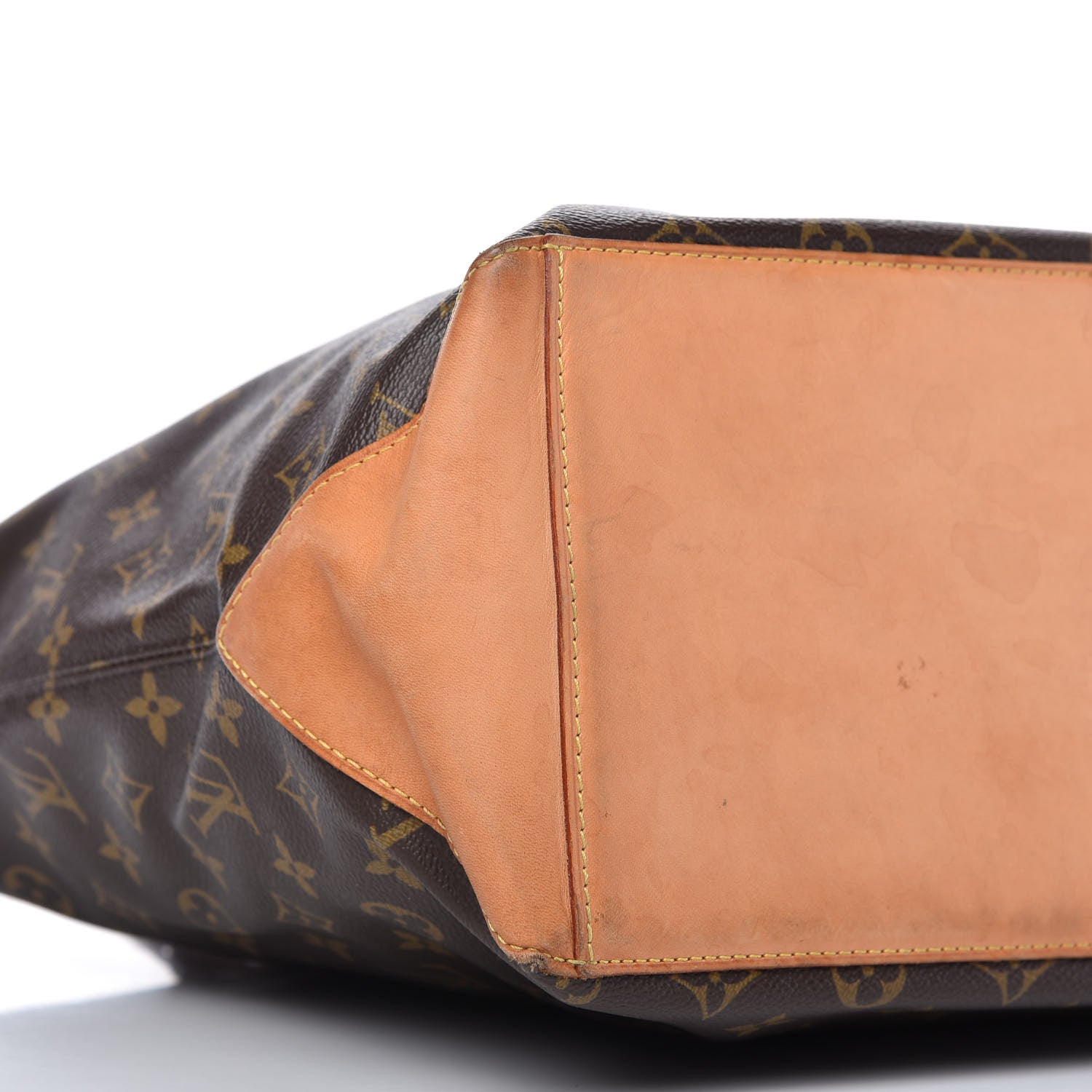 Louis Vuitton Monogram Cabas Mezzo 6 of 10