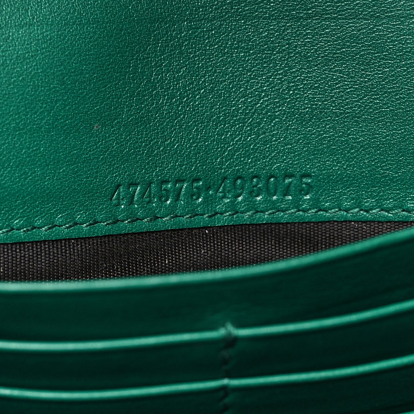 Calfskin Matelasse GG Marmont Chain Wallet Emerald Green