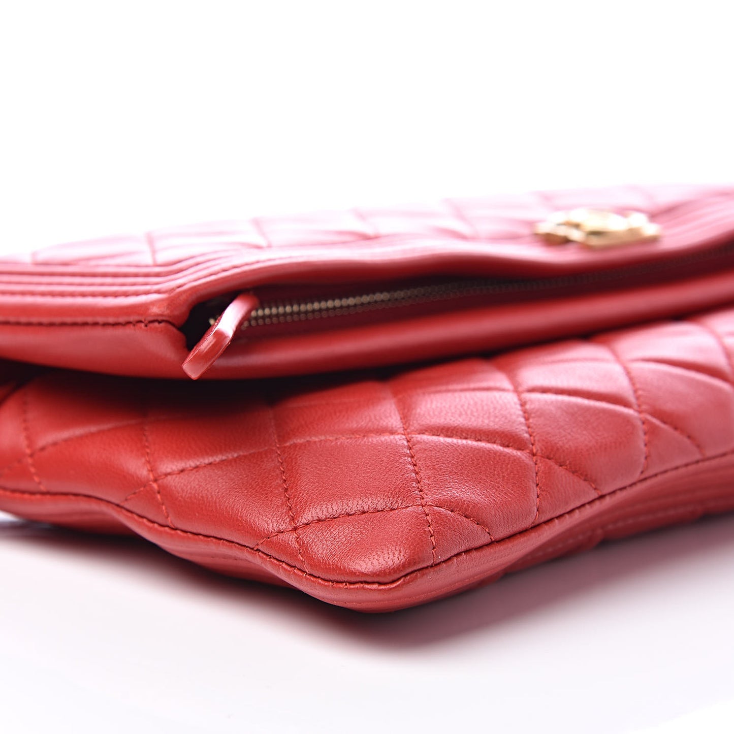 Lambskin Quilted Beauty CC Boy Clutch Red