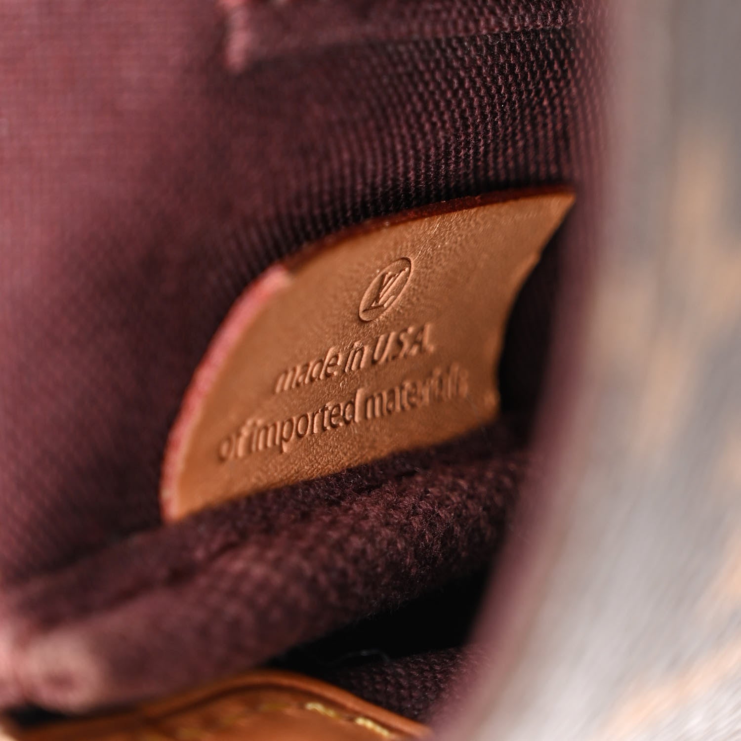 Louis Vuitton Monogram Favorite PM 7 of 10