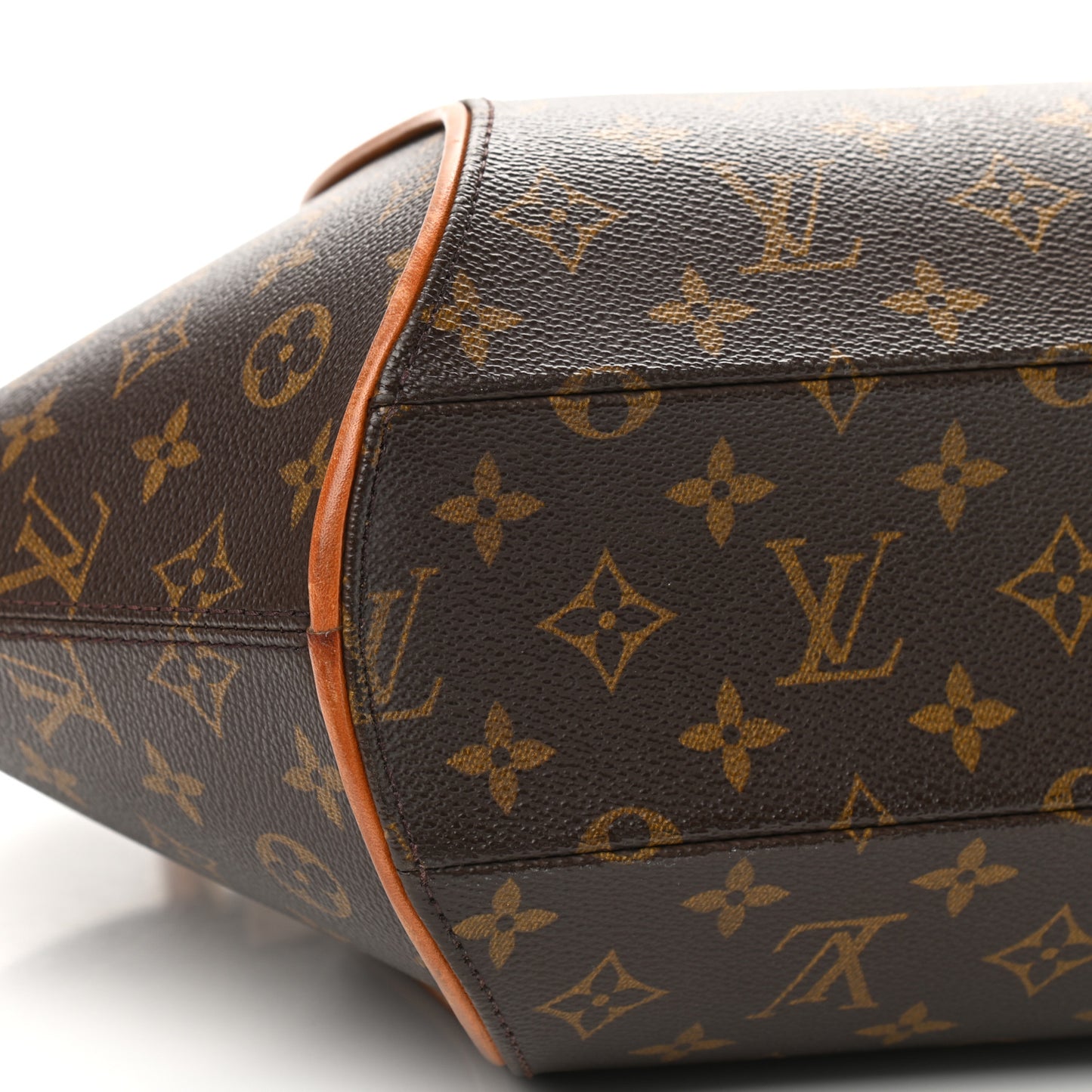 Monogram Ellipse MM