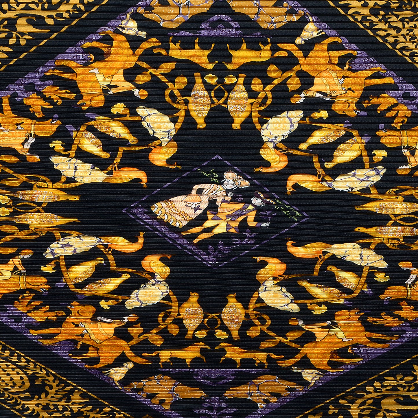 Silk Plisse Early America Scarf 90