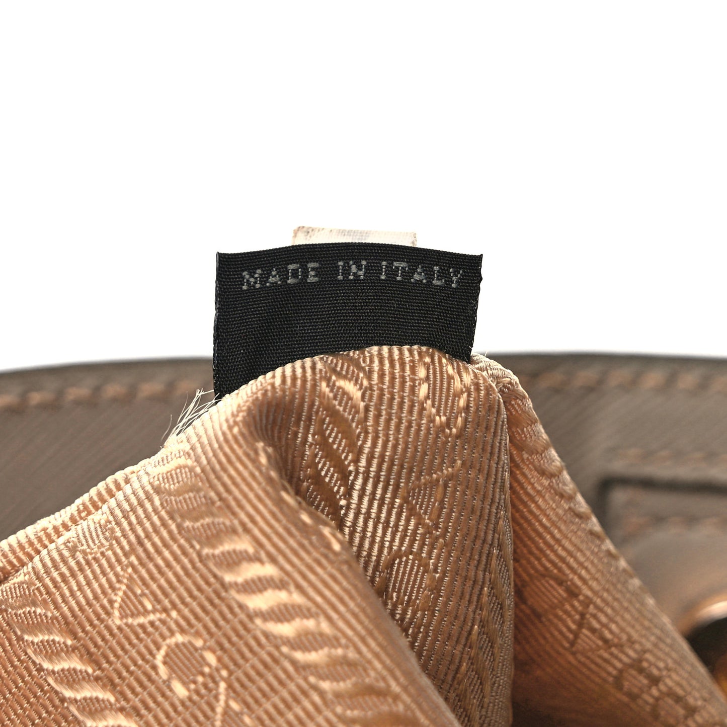 Saffiano Medium Galleria Double Zip Tote Argilla