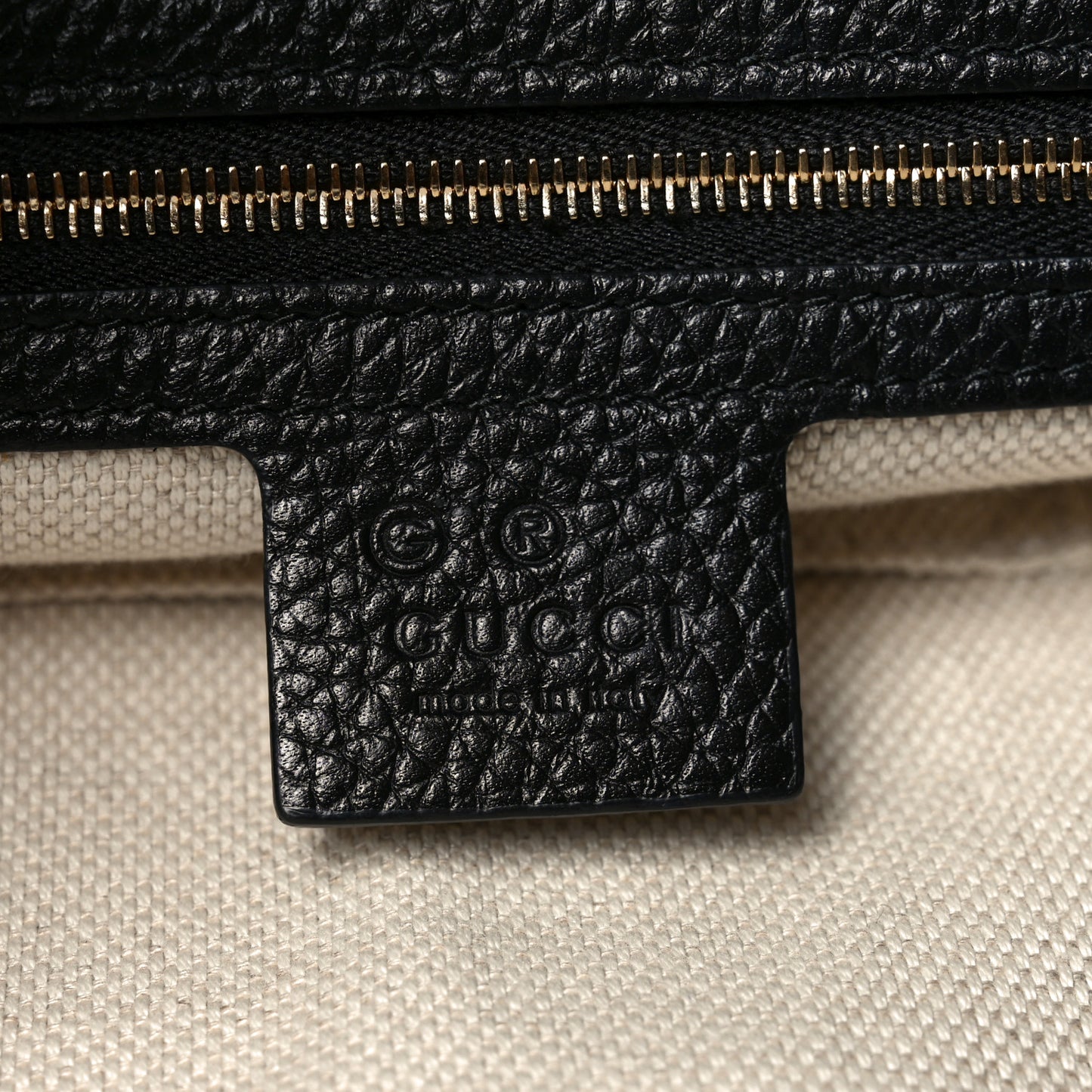Pebbled Calfskin Large Soho Hobo Black