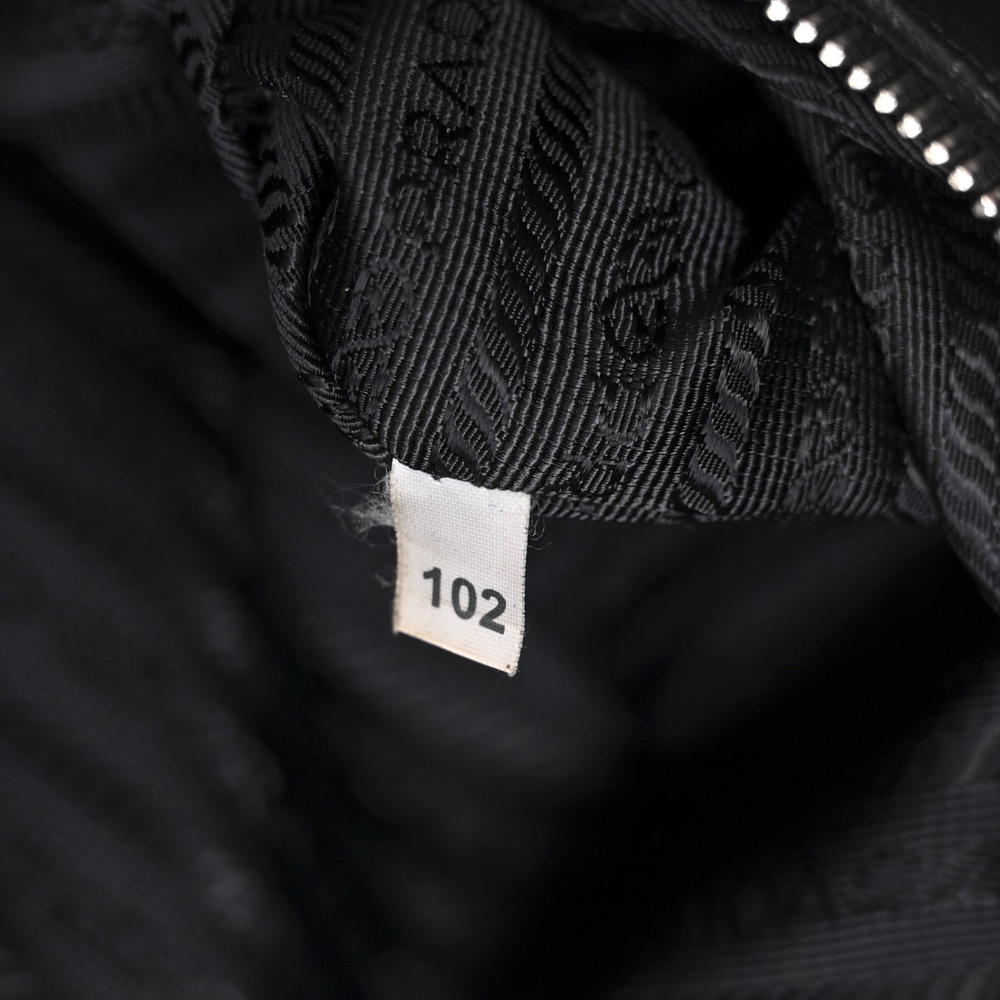 Vitello Phenix Tote Black