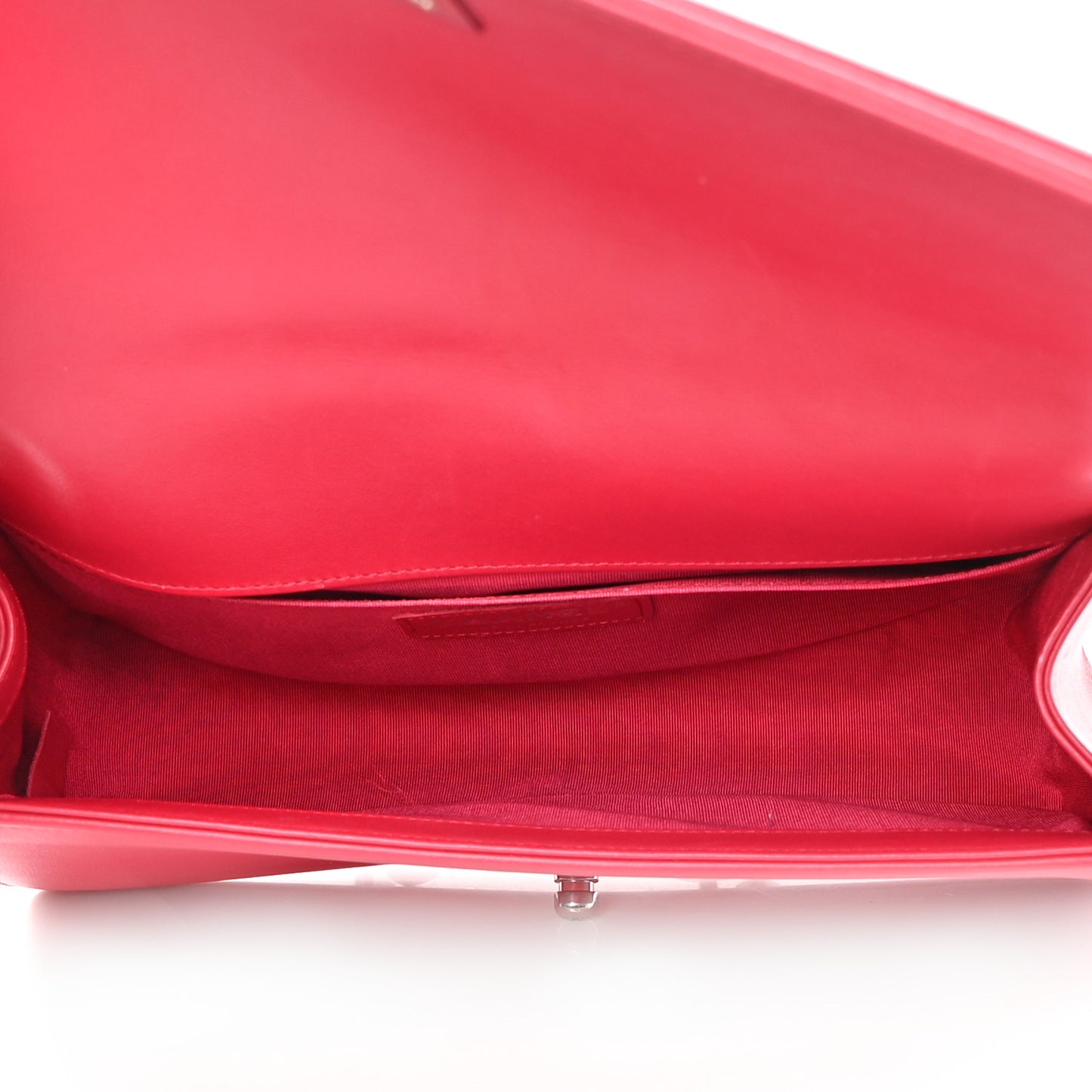 Lambskin Quilted Medium Boy Flap Fuchsia