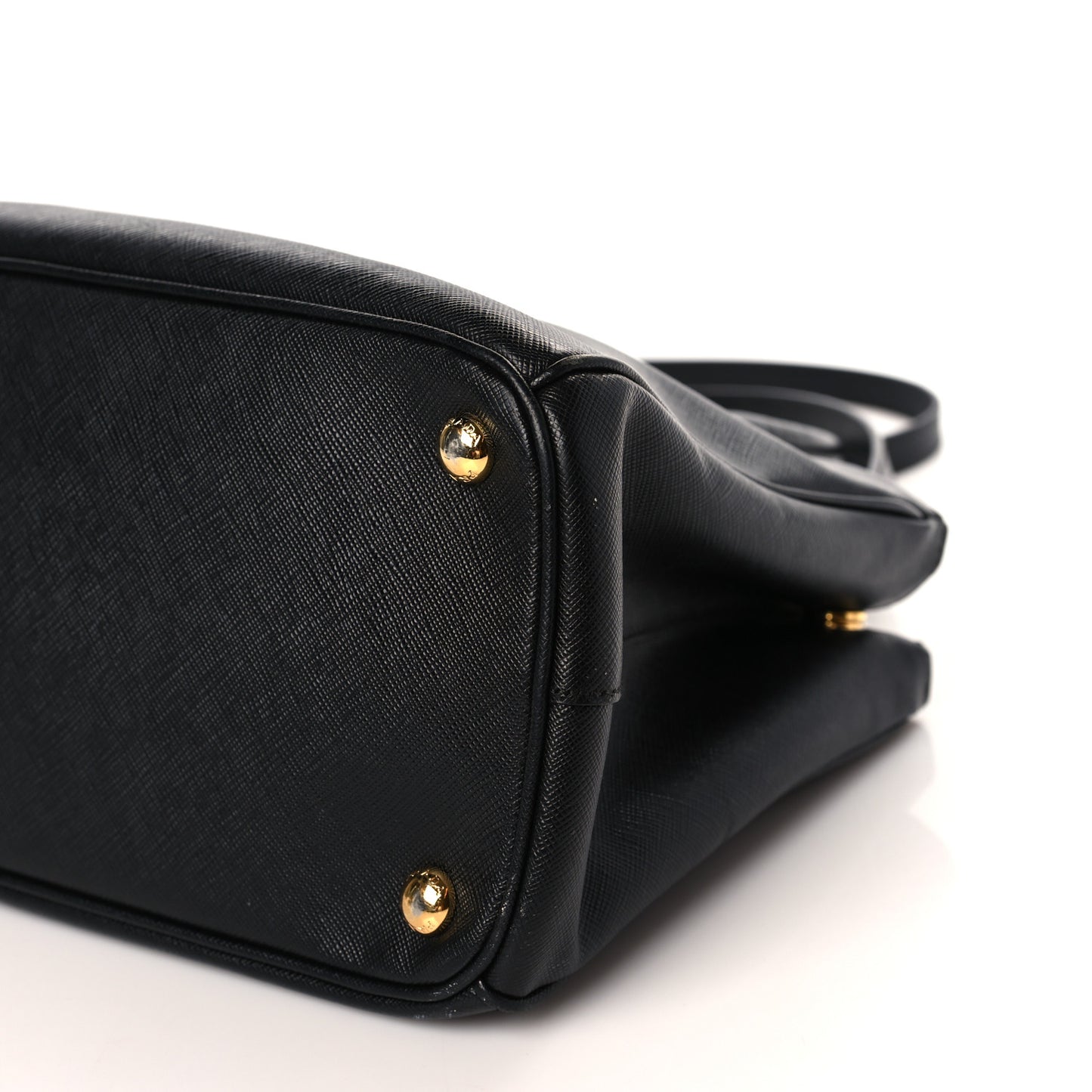 Saffiano Medium Galleria Double Zip Tote Black