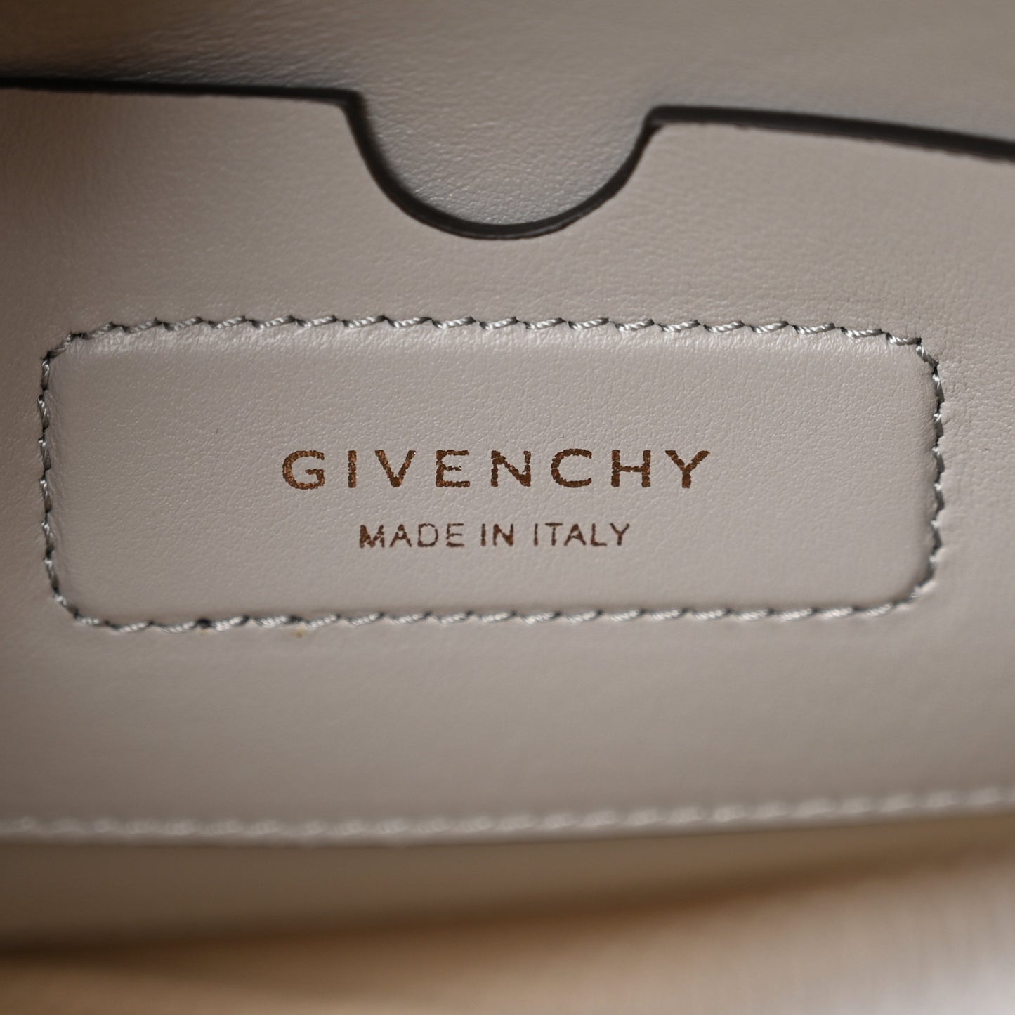 Calfskin Small Soft Antigona Pearl Grey
