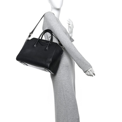 Givenchy Sugar Goatskin Medium Antigona Black 2 of 18
