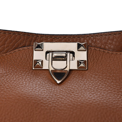Valentino Garavani Pebbled Calfskin Medium Rockstud Tote Light Cuir 9 of 19