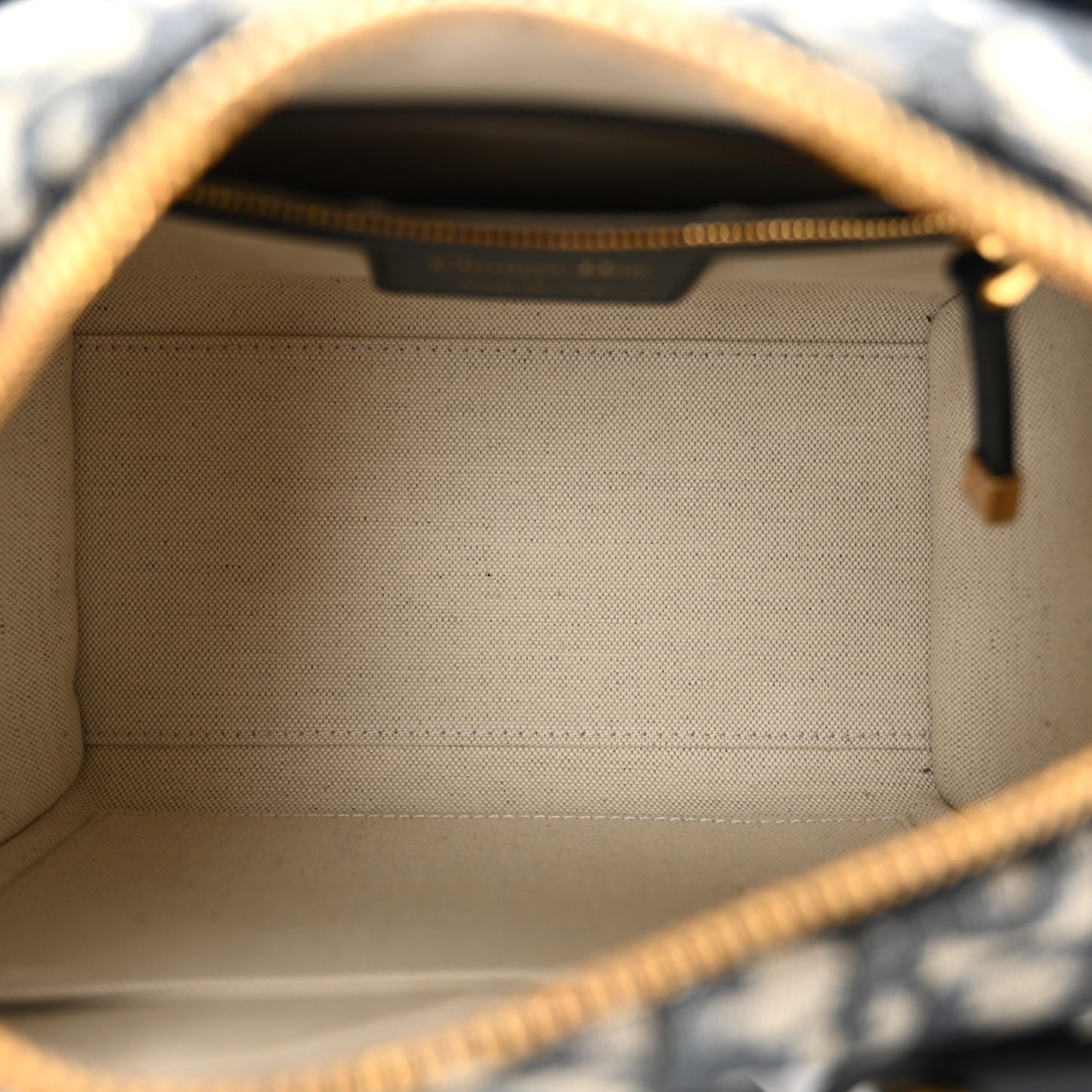 Oblique Groove 20 Bag Blue