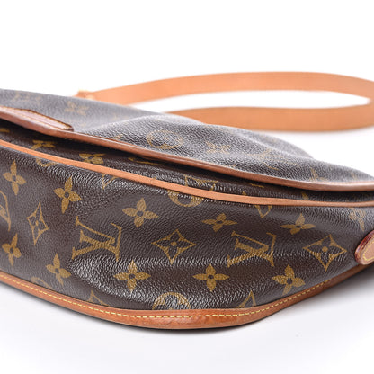 Louis Vuitton Monogram Menilmontant PM 9 of 18