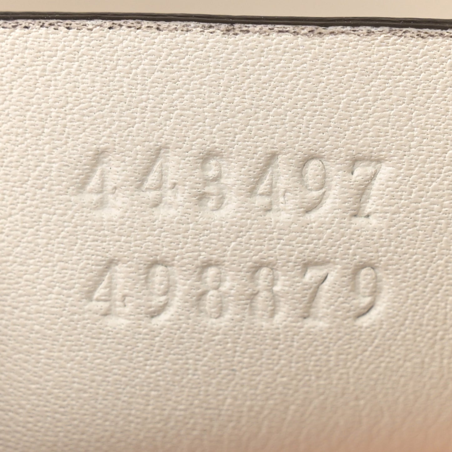 Calfskin Matelasse Small GG Marmont Shoulder Bag White