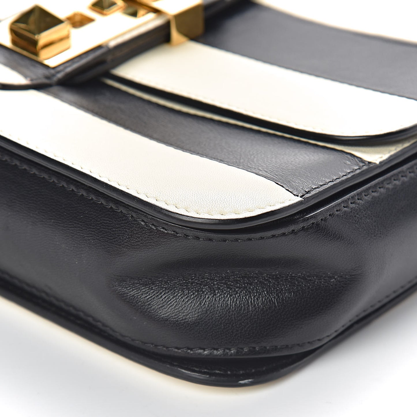 Nappa Striped B-Rockstud Flap Black Light Ivory