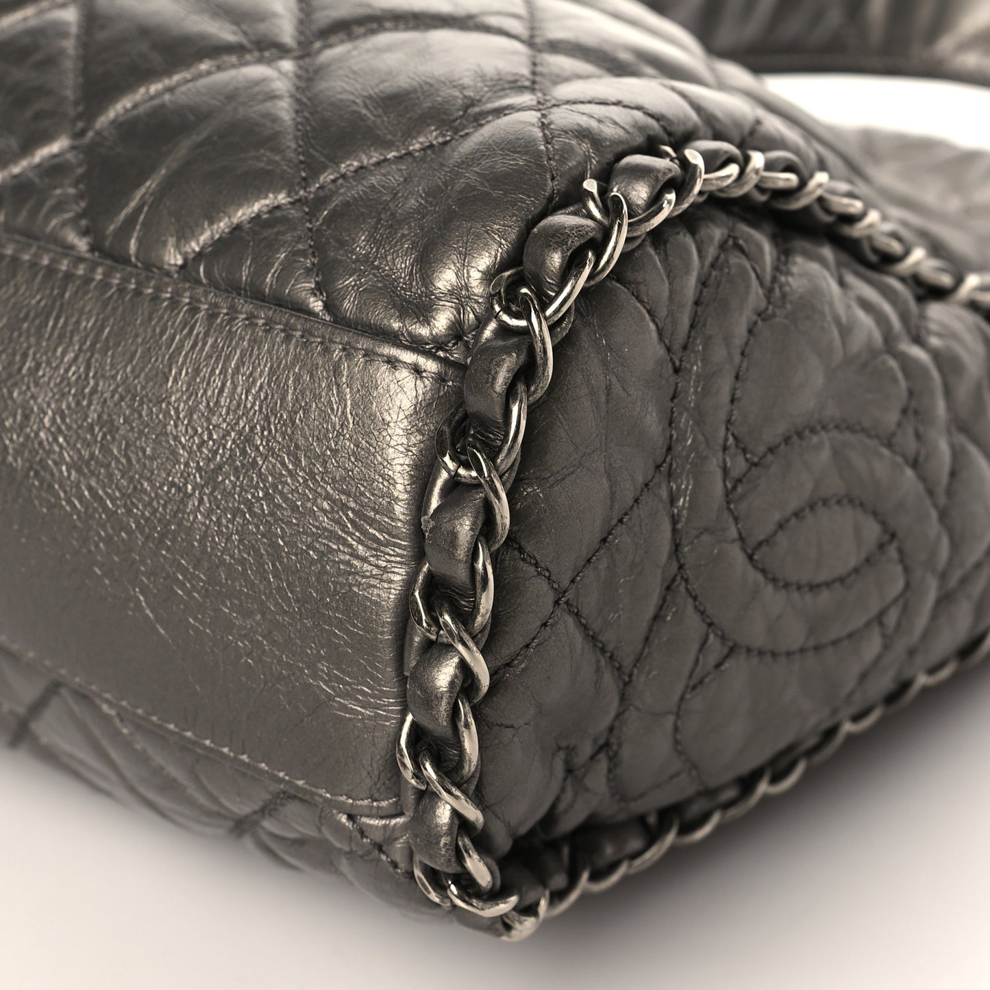 Metallic Calfskin Quilted Medium Chain Me Hobo Dark Silver