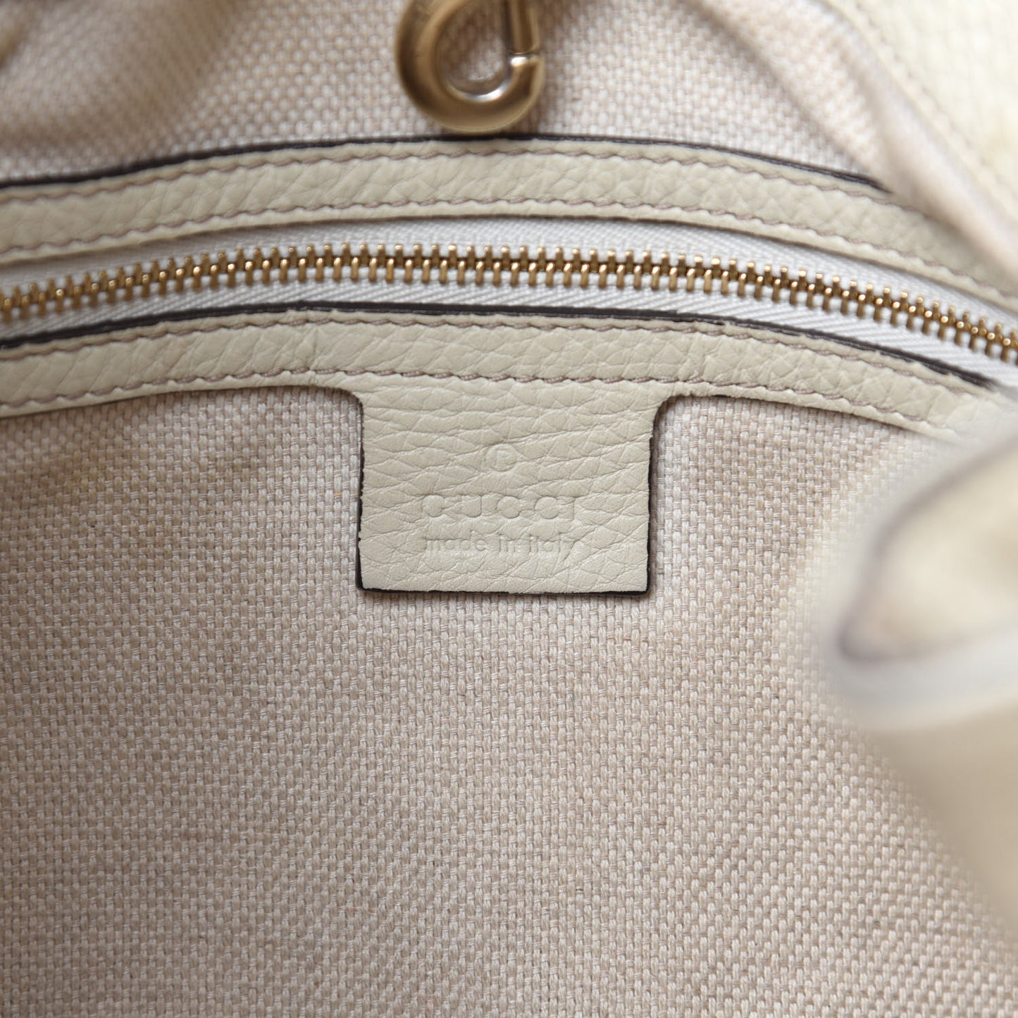 Pebbled Calfskin Medium Soho Chain Shoulder Bag Off White