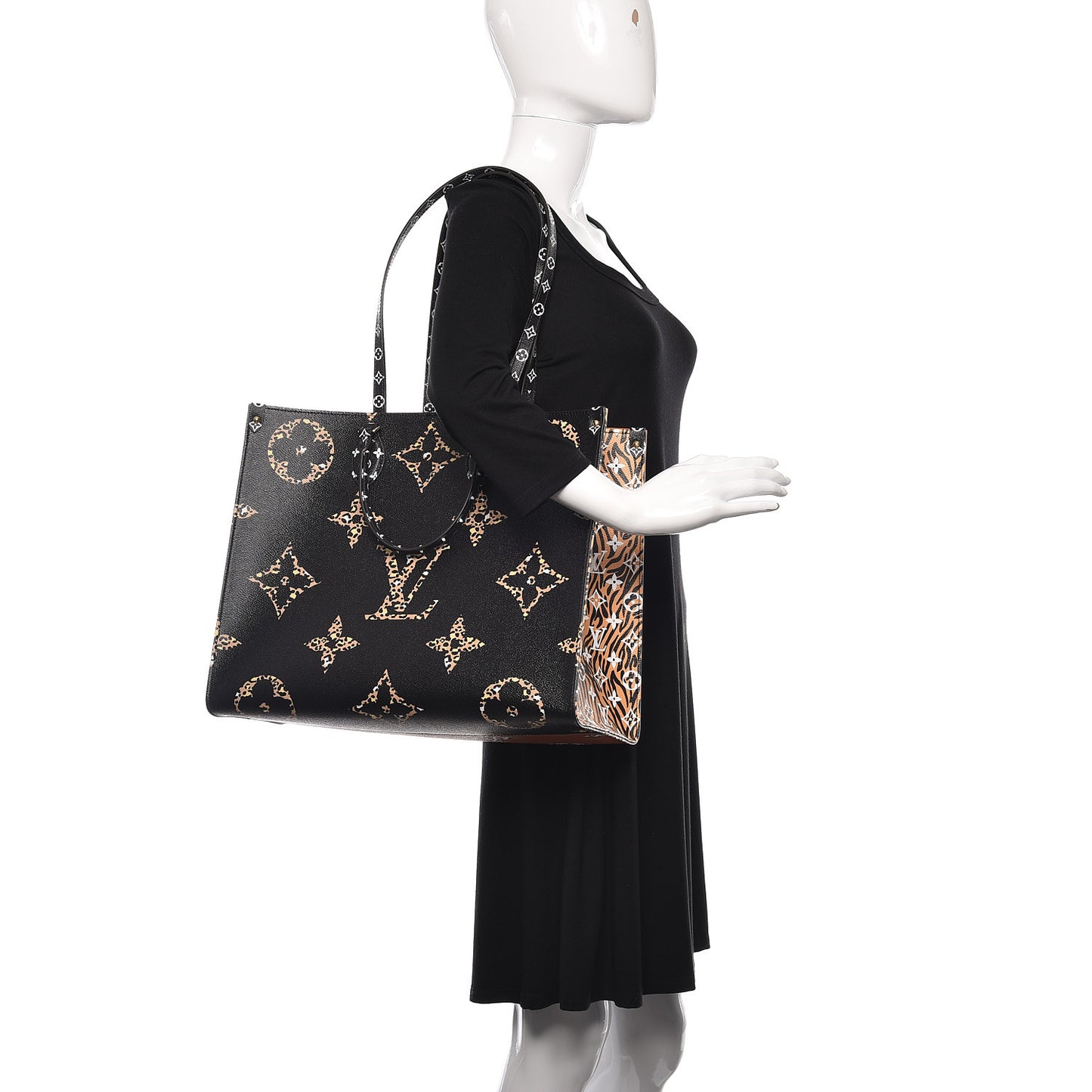 Monogram Giant Jungle Onthego GM Black