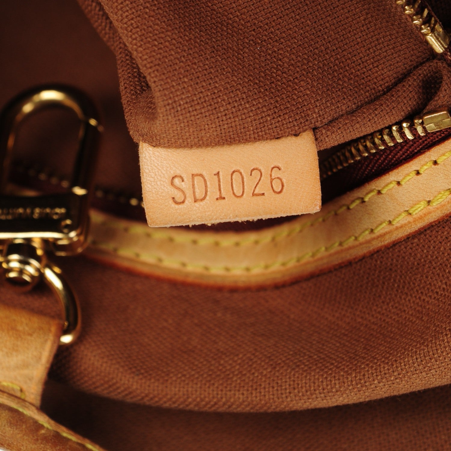 Louis Vuitton Monogram Batignolles Horizontal 7 of 7