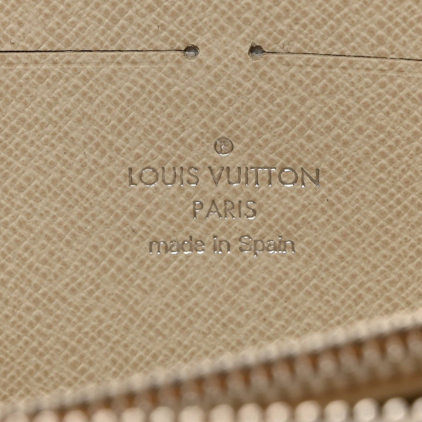 Epi Zippy Wallet Ivory