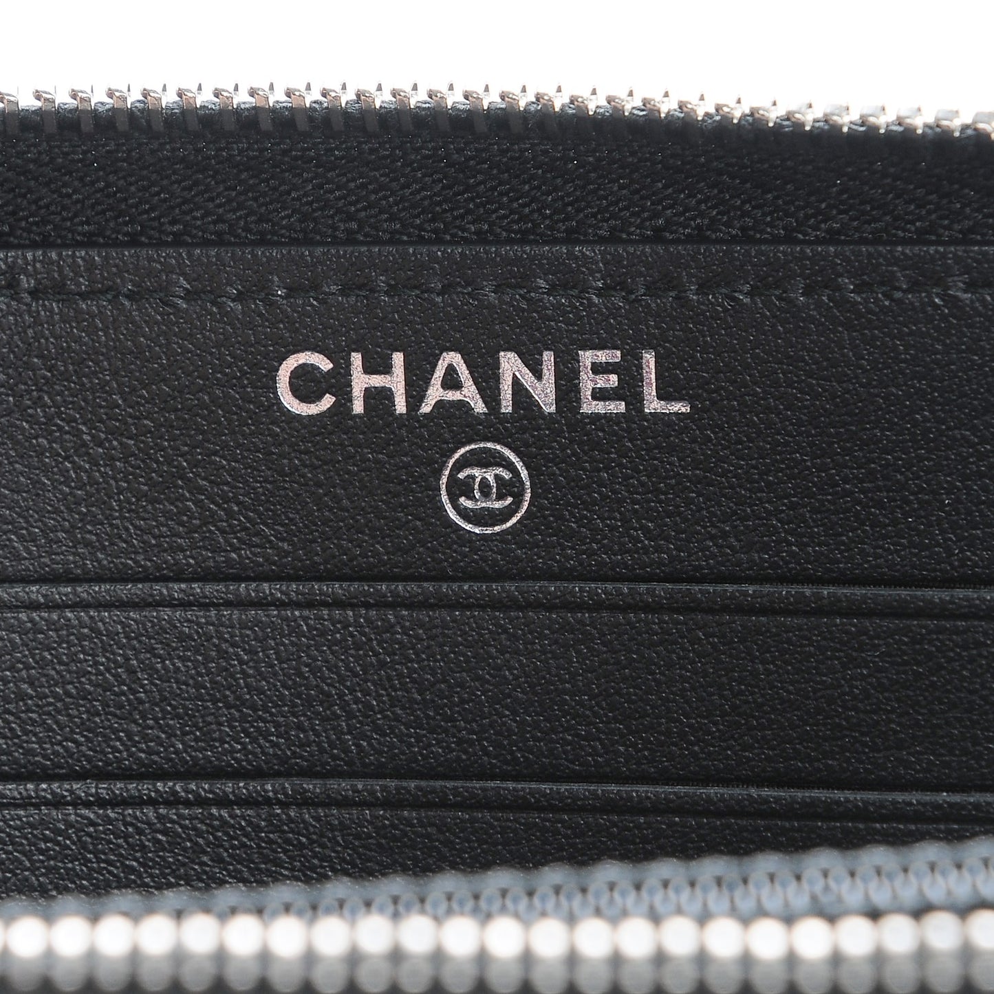 Iridescent Caviar Quilted Medium Zip Around Wallet Black