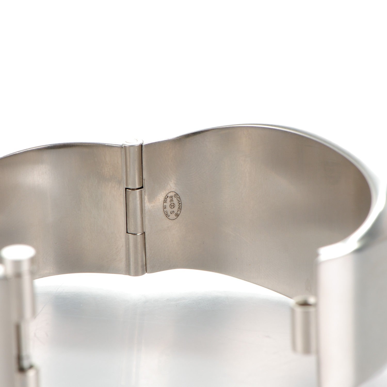 Chanel Metal CC Mirror Cuff Silver 5 of 5